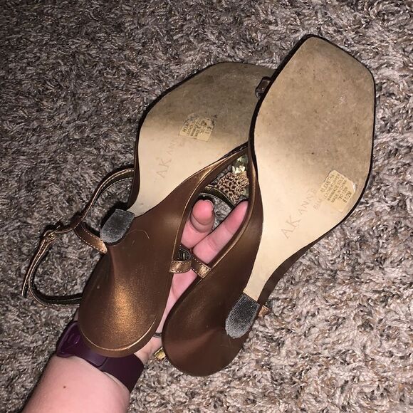 Anne Klein vintage leather wedges, size 6.5. - Picture 6 of 8